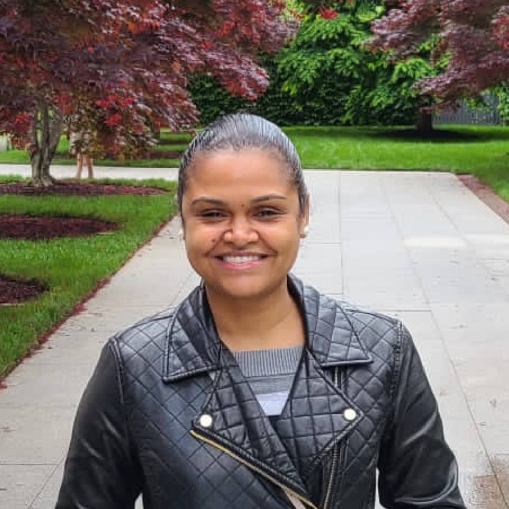 Meet your Posher, Manoela